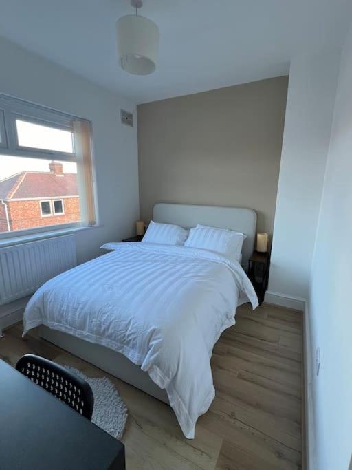 Whole House Modern Two Bedroom In Newcastle - Free Parking Εξωτερικό φωτογραφία
